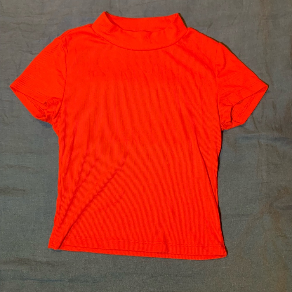 Mock neck crop top